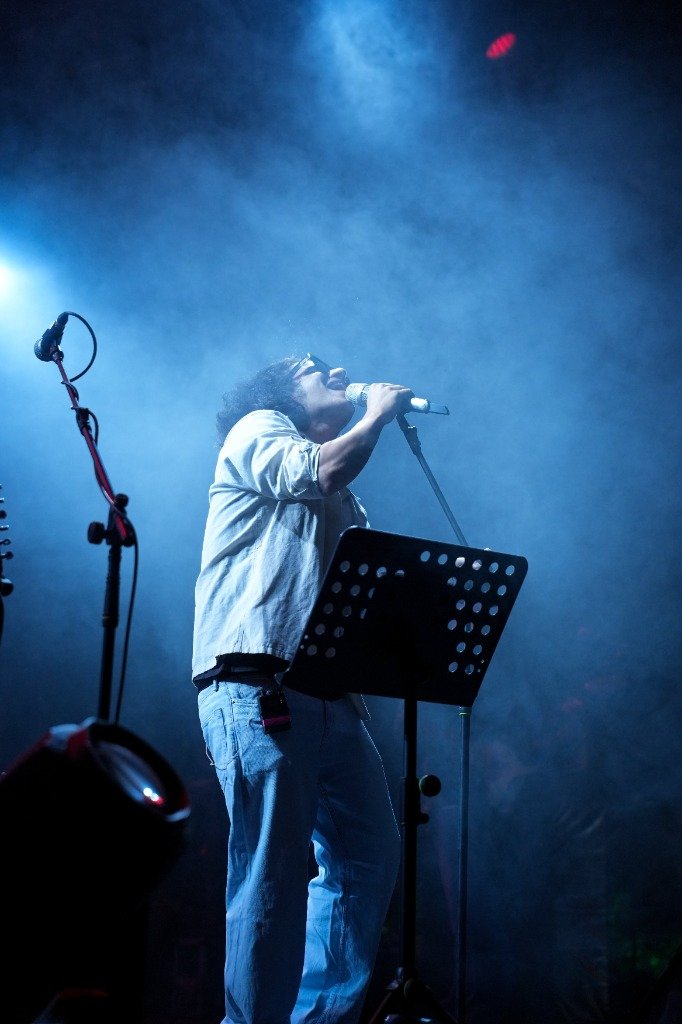 Live Singer